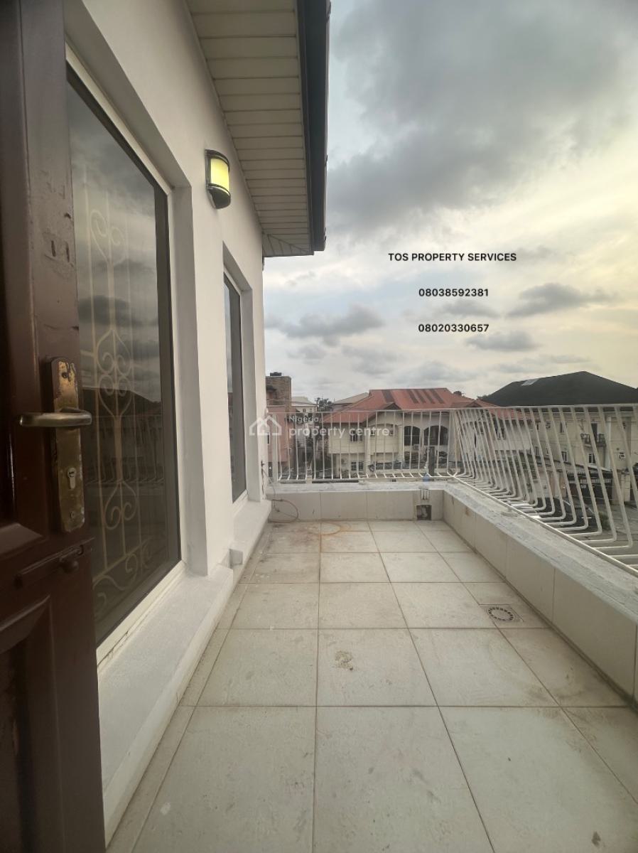 3 Bedroom Penthouse, Lekki Phase 1, Lekki, Lagos, Flat / Apartment for Rent