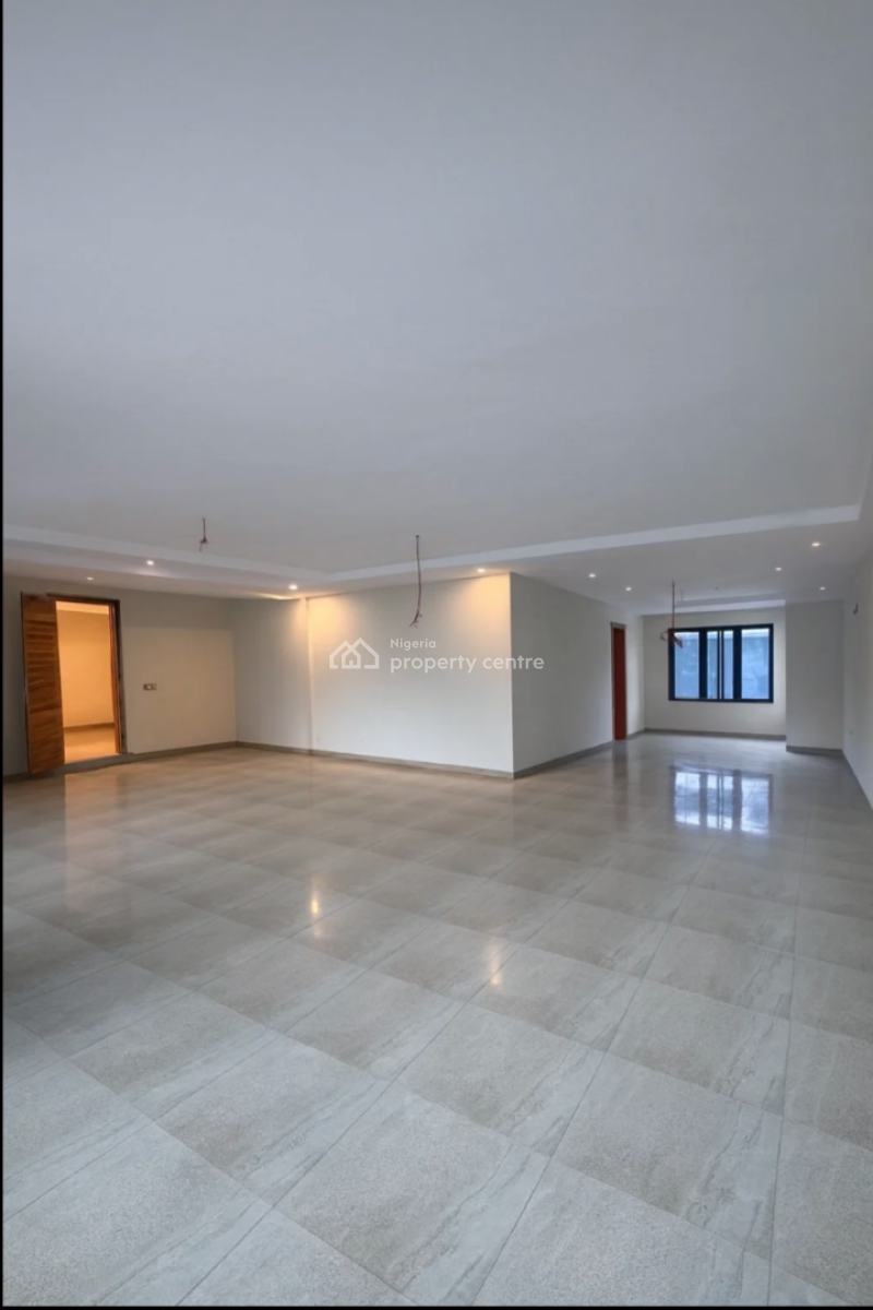 Swanky 2 Bedroom Apartment with Bq in a Serviced Estate, Off Admiralty Way, Lekki Phase 1, Lekki, Lagos, Flat / Apartment for Rent