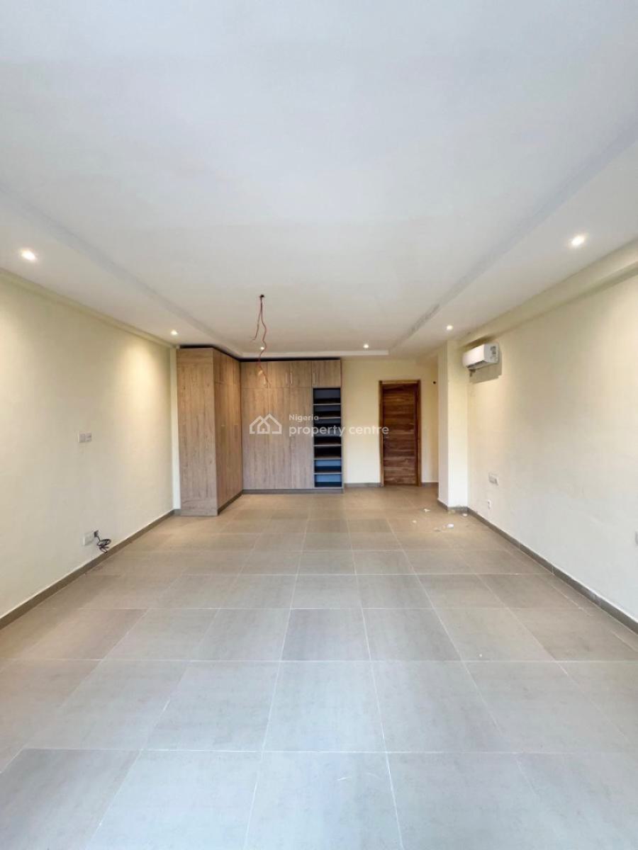 Swanky 2 Bedroom Apartment with Bq in a Serviced Estate, Off Admiralty Way, Lekki Phase 1, Lekki, Lagos, Flat / Apartment for Rent