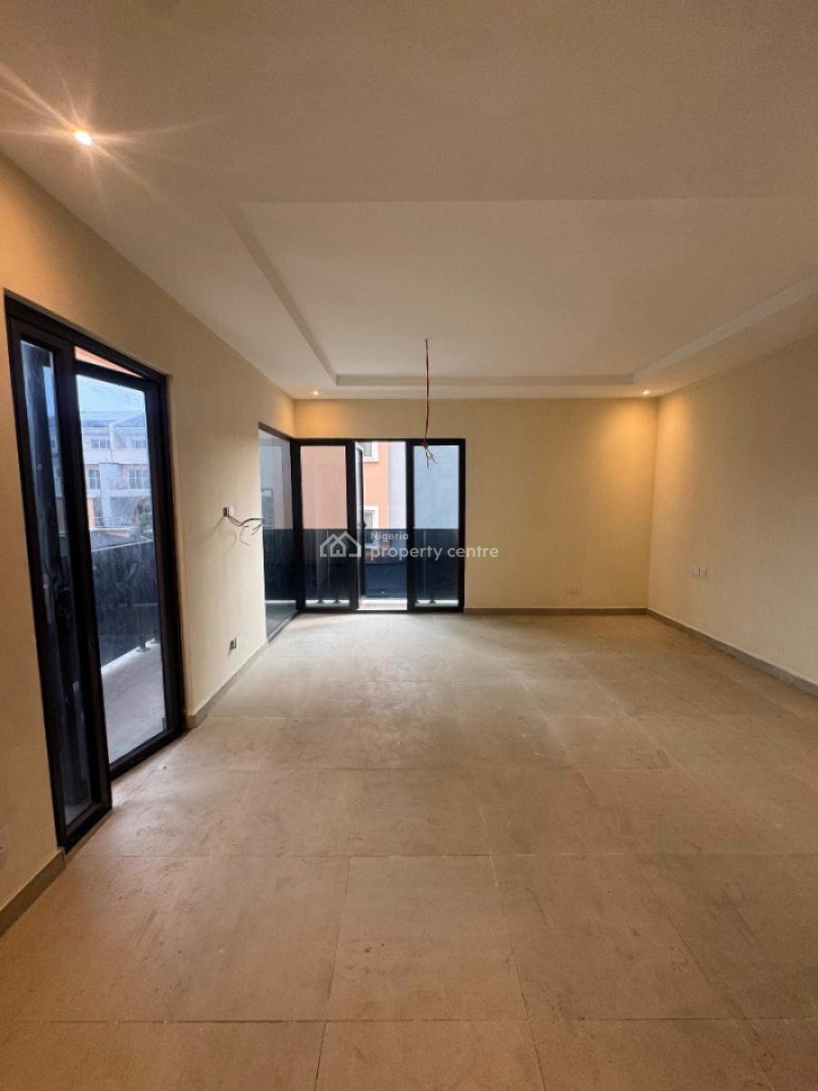 Swanky 2 Bedroom Apartment with Bq in a Serviced Estate, Off Admiralty Way, Lekki Phase 1, Lekki, Lagos, Flat / Apartment for Rent