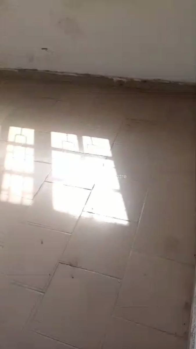 Lovely Ground Floor 2 Bedroom Apartment, Ogba - Agege Road, Via Guinness / Akilo, Ogba, Ikeja, Lagos, Flat / Apartment for Rent