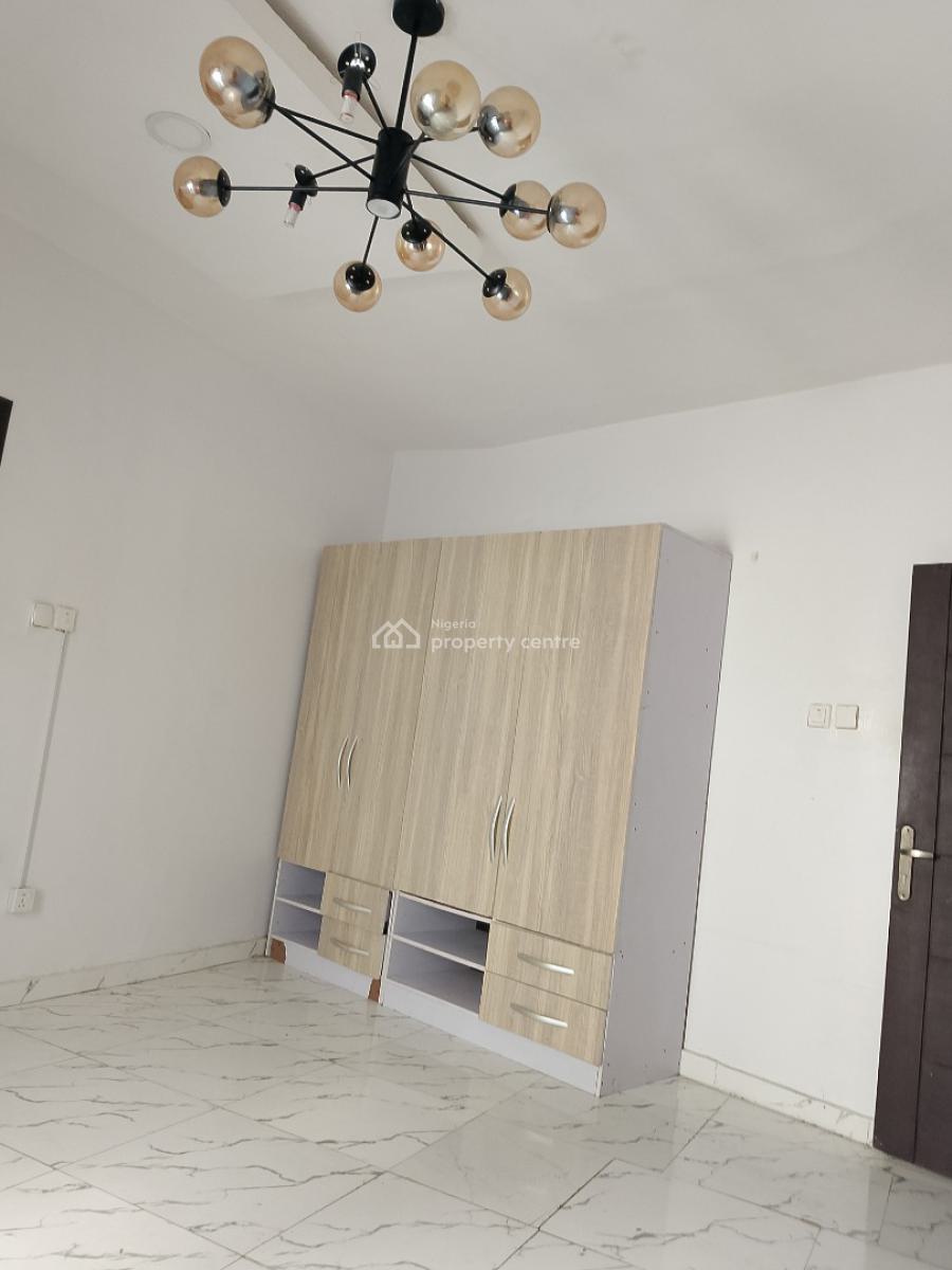 2 Bedroom Apartment, Ologolo, Lekki, Lagos, Flat / Apartment for Rent