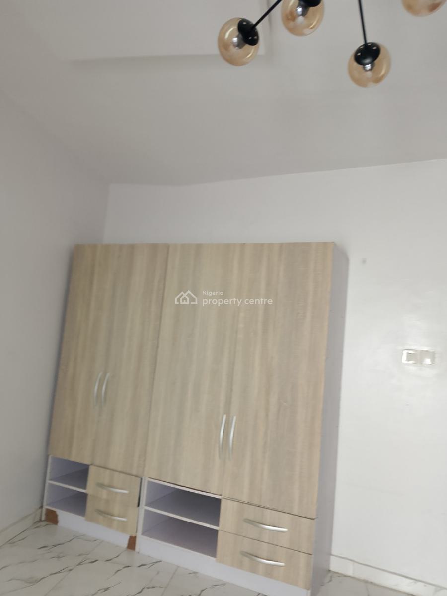 2 Bedroom Apartment, Ologolo, Lekki, Lagos, Flat / Apartment for Rent