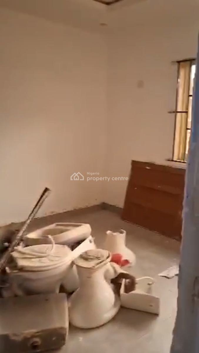 Newly Renovated 2 Bedroom Apartment, Ajao Estate, Off International Airport Road, Ire Akari, Isolo, Lagos, Flat / Apartment for Rent