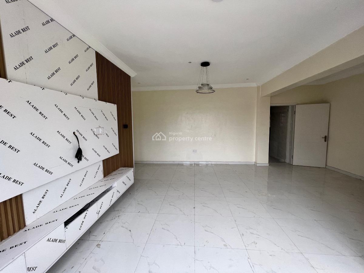 Newly Built 3 Bedroom Apartment, Panti Street, Adekunle, Yaba, Lagos, Flat / Apartment for Sale