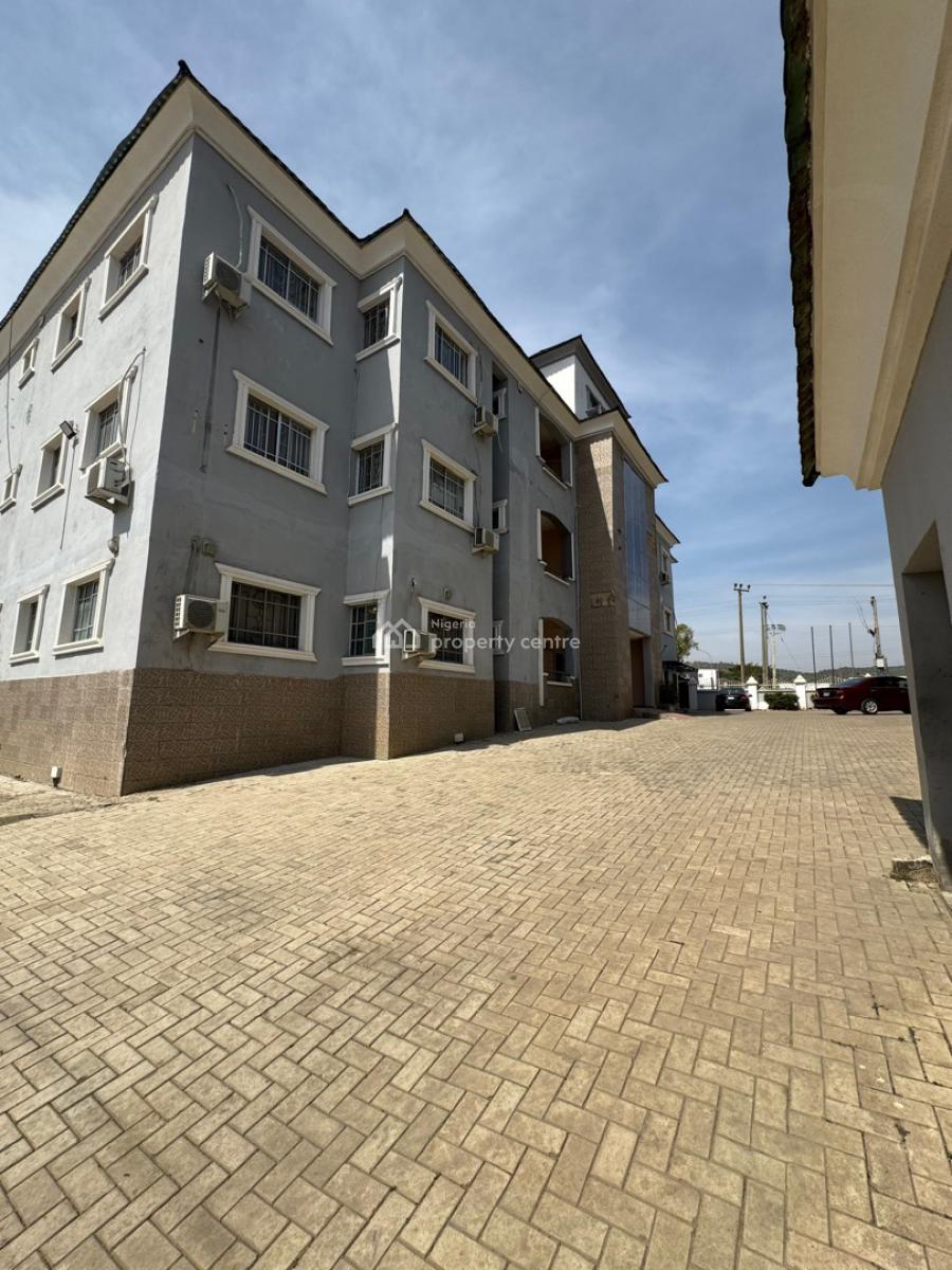 Smartly Designed 3 Bedroom Spacious & Serviced Apartment, Tarred Road, Gilmor, Jahi, Abuja, Flat / Apartment for Rent
