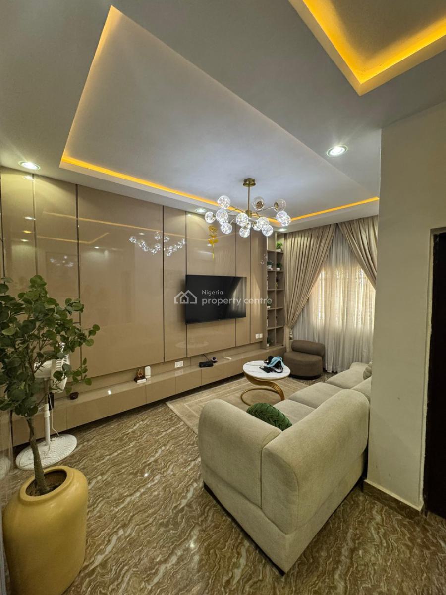 Smartly Designed 3 Bedroom Spacious & Serviced Apartment, Tarred Road, Gilmor, Jahi, Abuja, Flat / Apartment for Rent