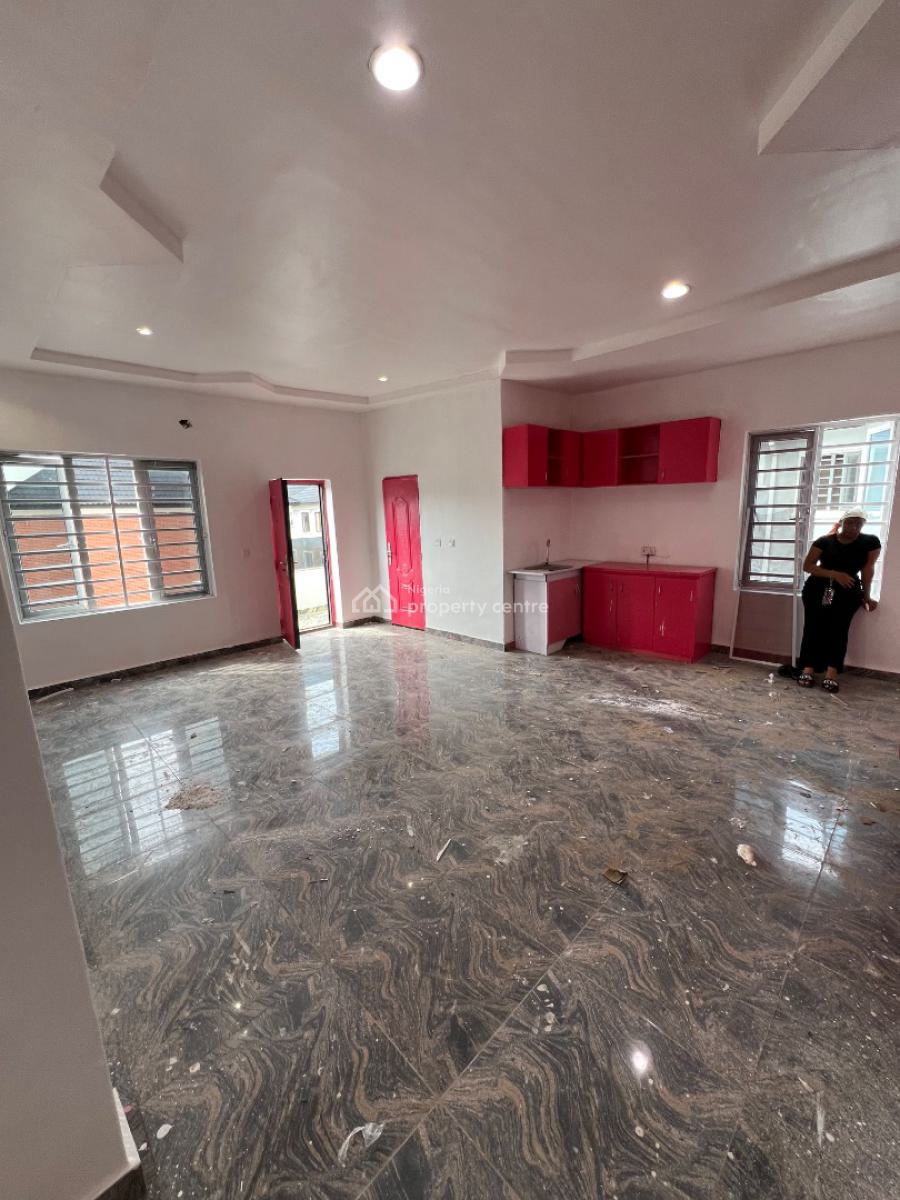 Super-massive Master Studio Apartment in a Secure Court, Osapa London Estate, Osapa, Lekki, Lagos, Self Contain (single Rooms) for Rent