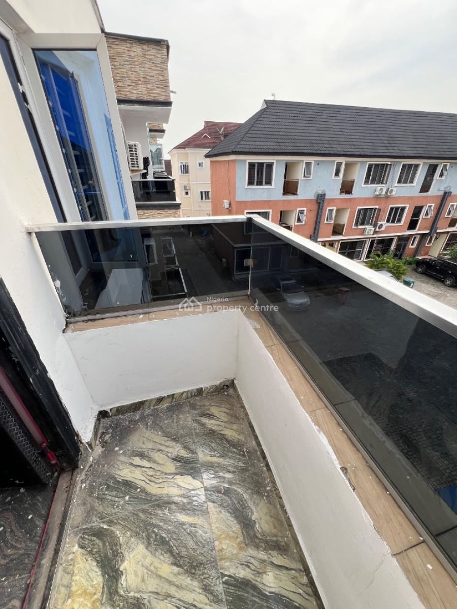 Super-massive Master Studio Apartment in a Secure Court, Osapa London Estate, Osapa, Lekki, Lagos, Self Contain (single Rooms) for Rent