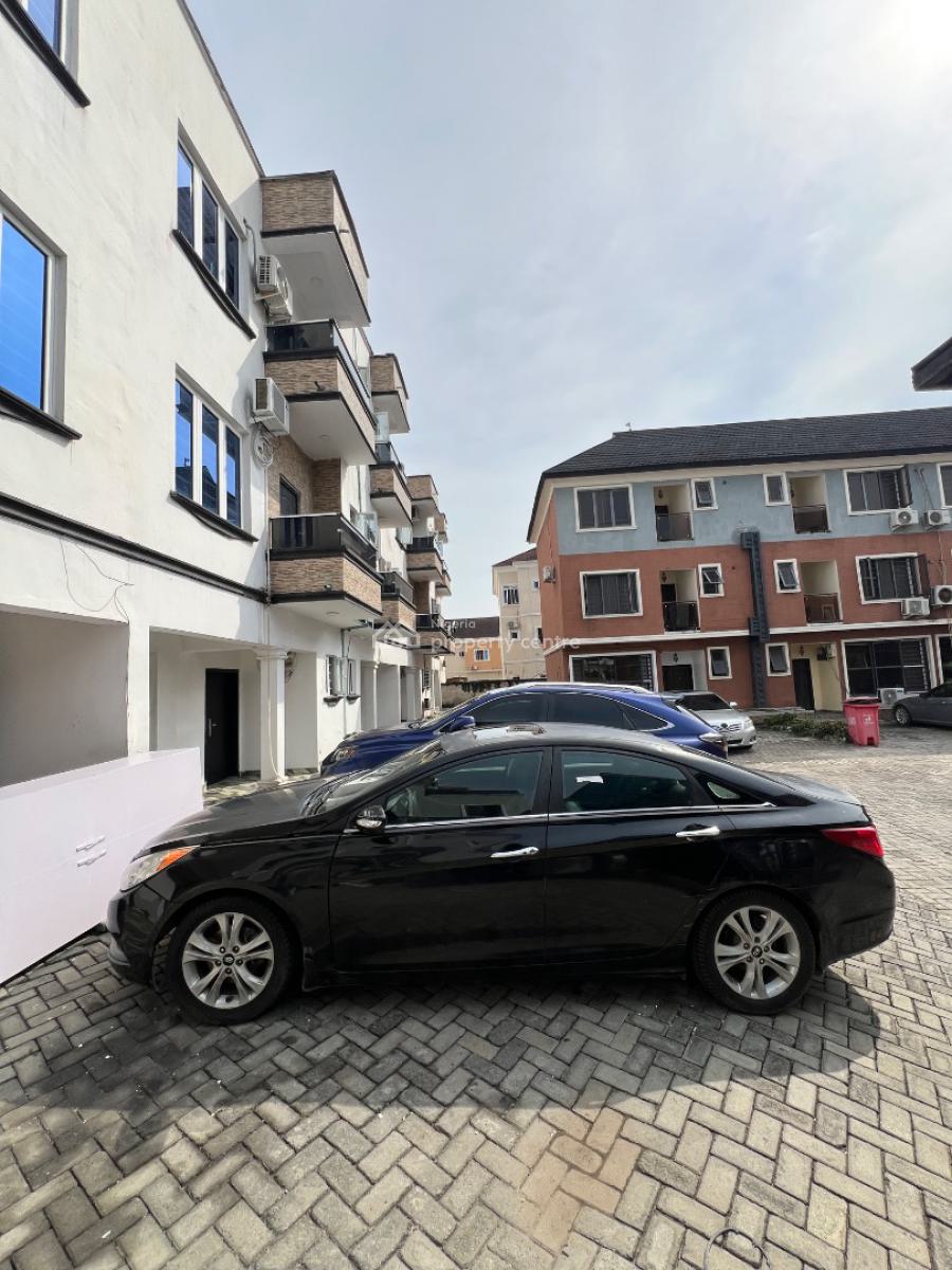 Super-massive Master Studio Apartment in a Secure Court, Osapa London Estate, Osapa, Lekki, Lagos, Self Contain (single Rooms) for Rent