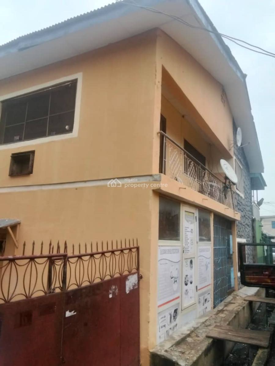 Prime Investment Opportunity: Multistory Block of Flats on 550sqm Plot, Dada Street, Bariga, Shomolu, Lagos, Block of Flats for Sale