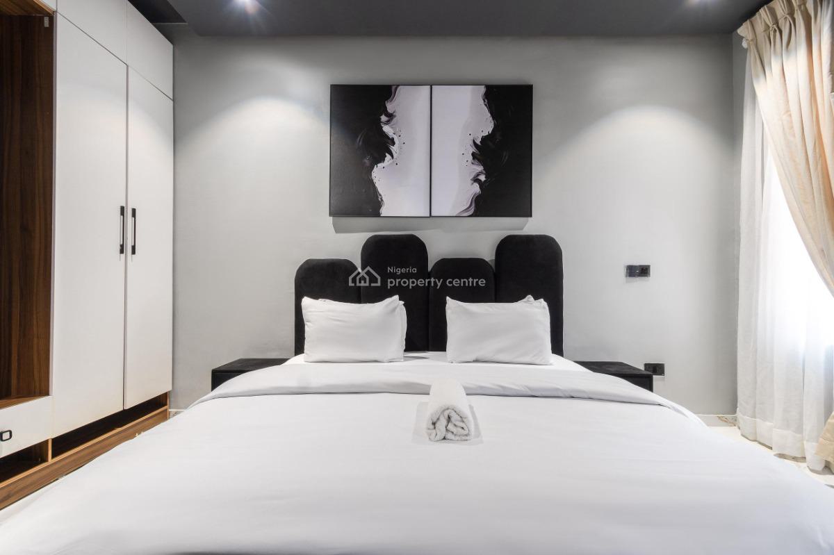 Luxury 2 Bedroom with Ps5, and Swimming Pool, Ikate, Lekki, Lagos, Flat / Apartment Short Let