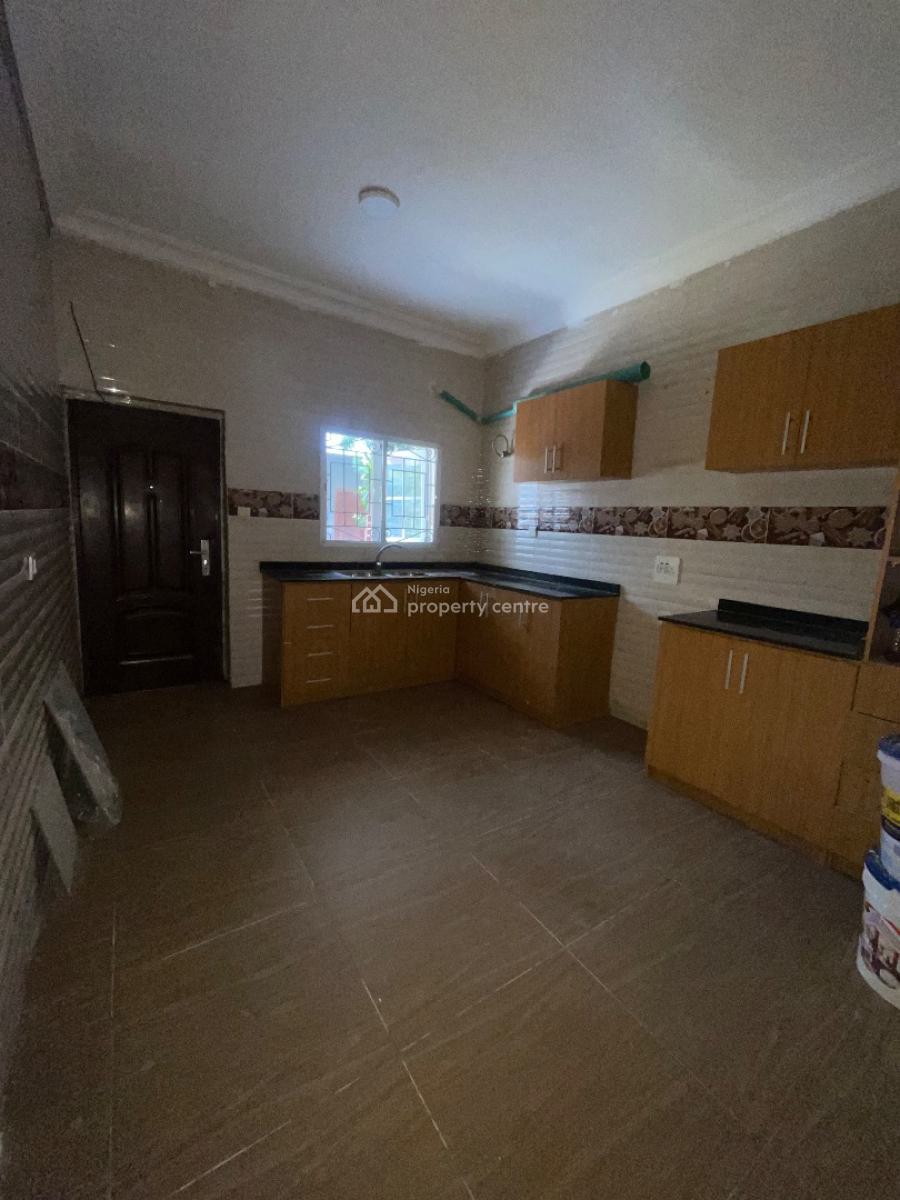 a Spacious Room and Parlor, Paradise Estate, Chevron Drive, Lekki, Lagos, Mini Flat (room and Parlour) for Rent
