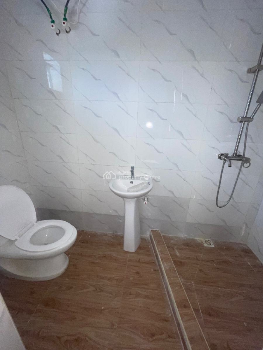 a Spacious Room and Parlor, Paradise Estate, Chevron Drive, Lekki, Lagos, Mini Flat (room and Parlour) for Rent