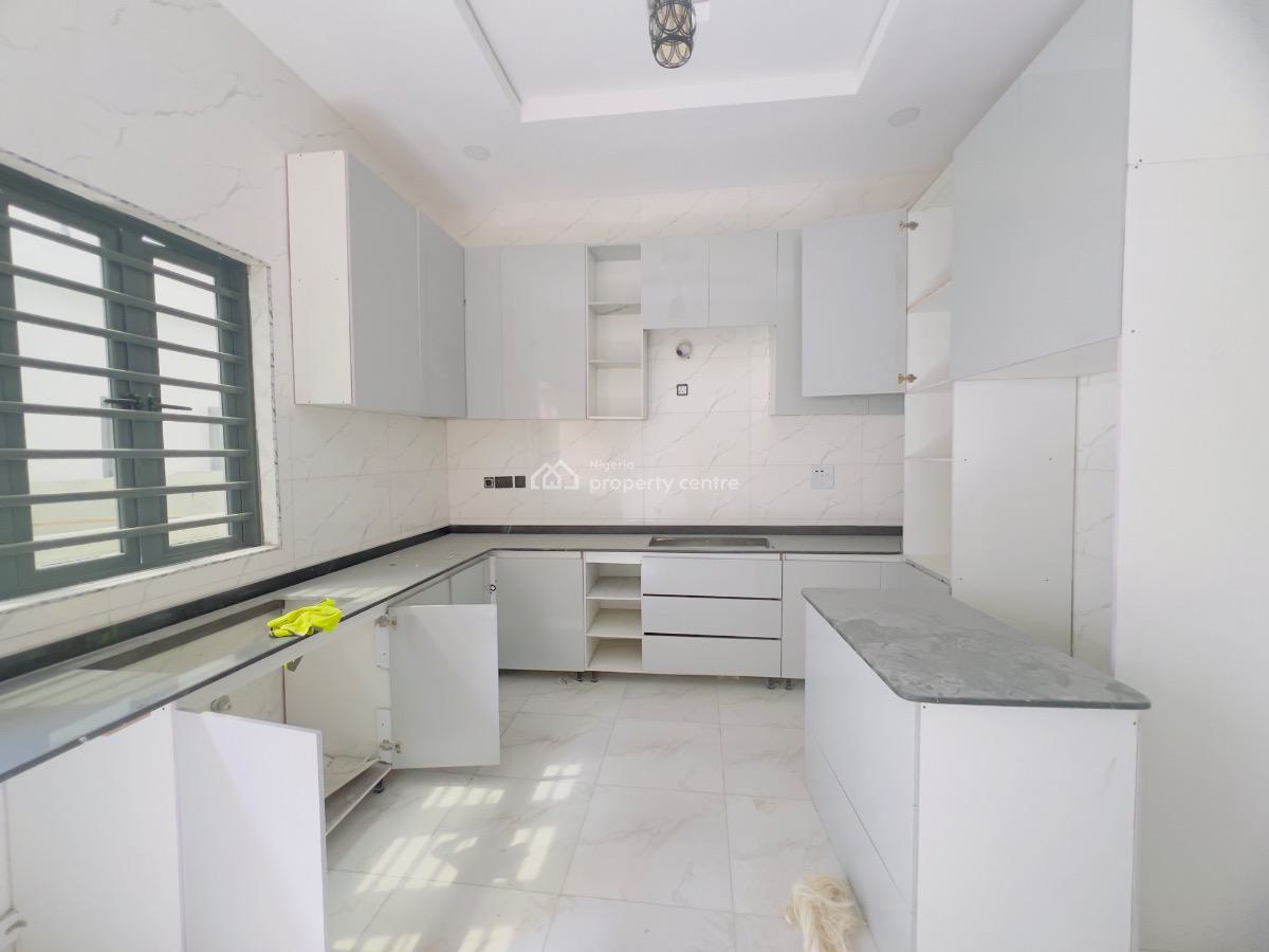 5 Bedroom Detached Duplex with Bq, Osapa, Lekki, Lagos, Detached Duplex for Sale