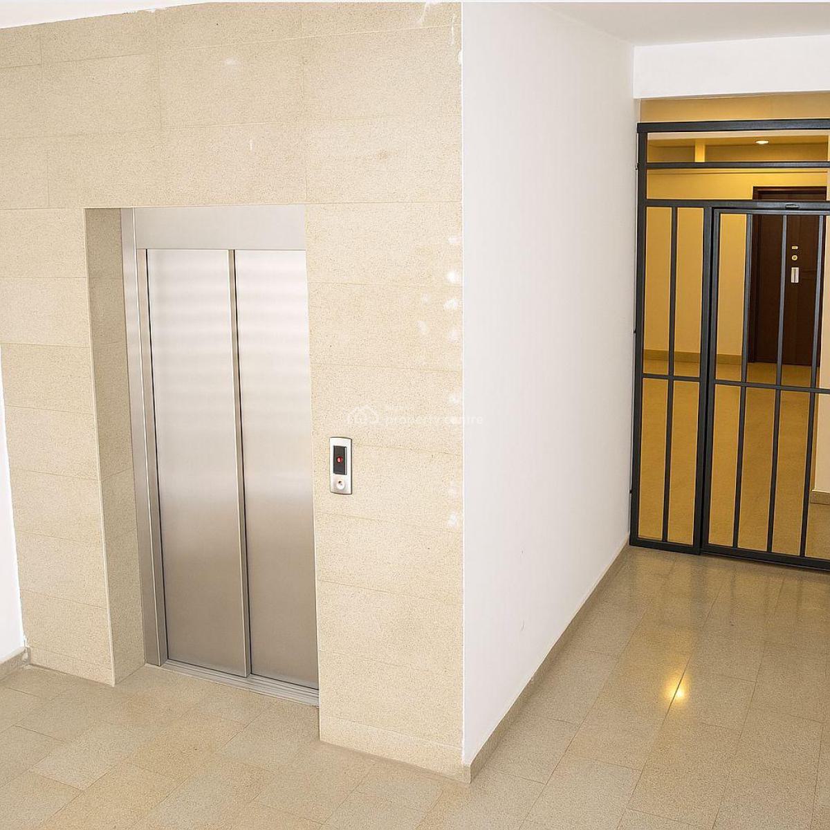 Luxurious 2-bedroom  Apartment, Admiralty Way, Lekki Phase 1, Lekki, Lagos, Flat / Apartment Short Let