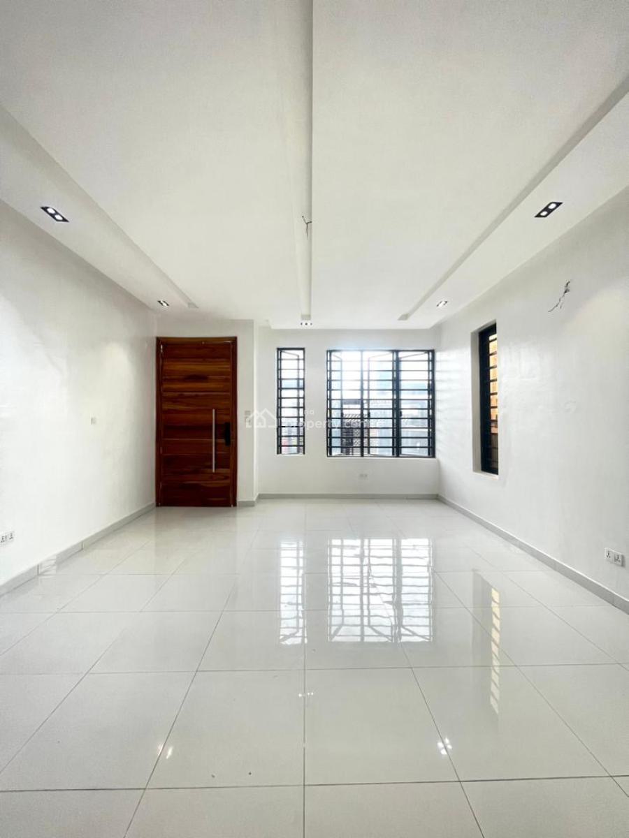 Well-built Luxury Spacious 4 Bedroom Semi-detached Duplex with Bq, Ikota, Lekki, Lagos, Semi-detached Duplex for Sale