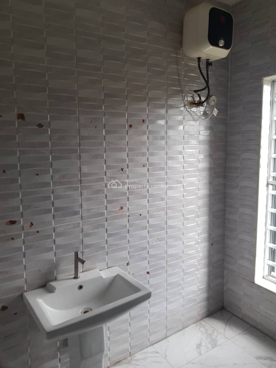 Well Renovated 4 Bedroom Terrace Duplex., Ikota, Lekki, Lagos, Terraced Duplex for Rent