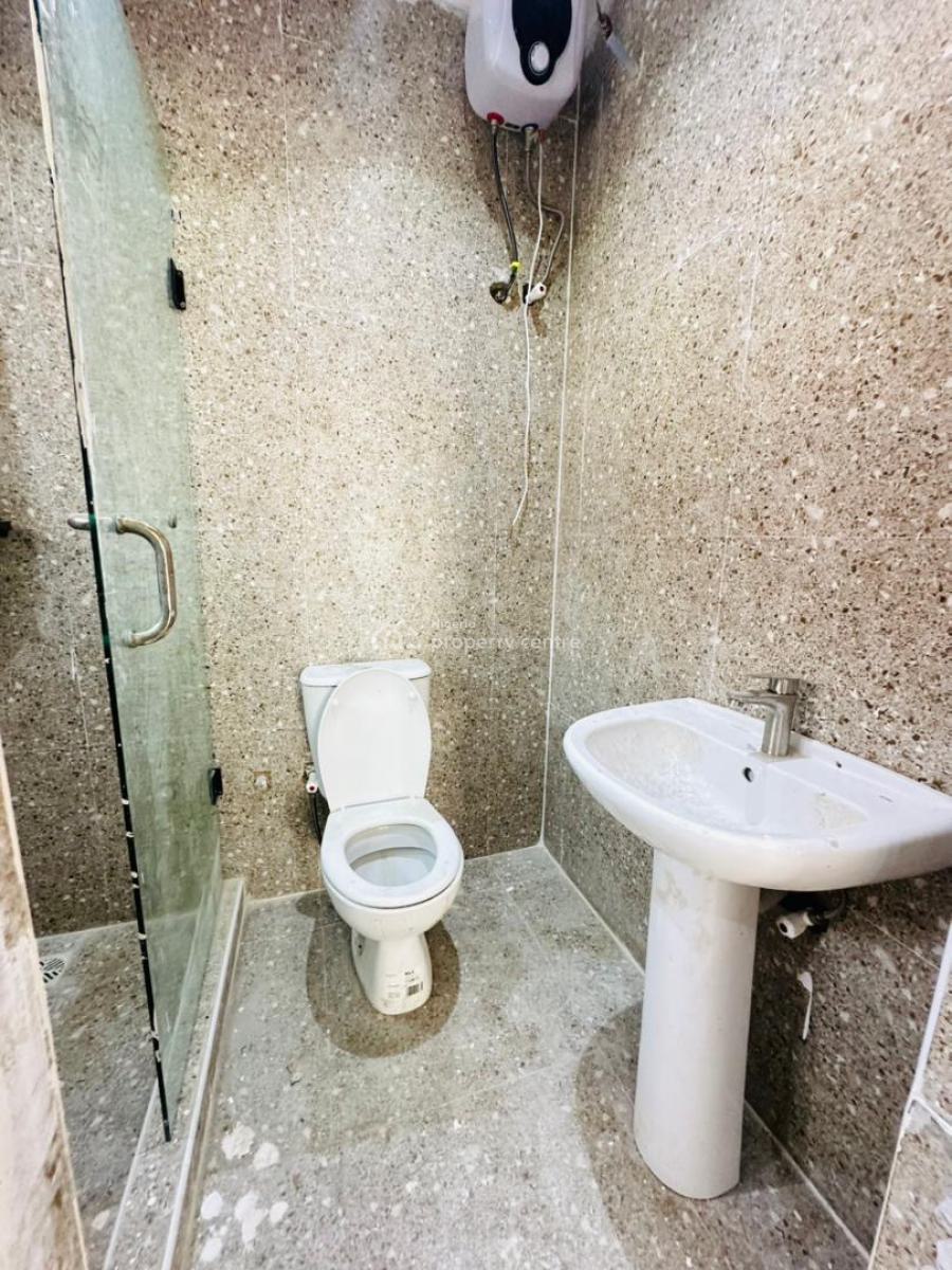 Beautifully Built 3 Bedroom Apartment (4 Units Available), Lekki Phase 1, Lekki, Lagos, Flat / Apartment for Rent