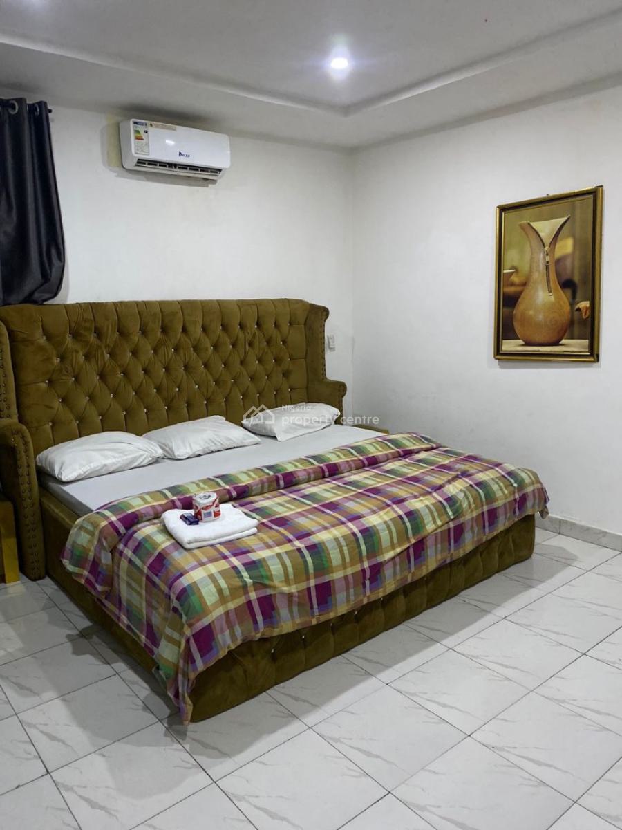 Luxury 3bedroom Apartment, Gwarinpa Estate, Gwarinpa, Abuja, Flat / Apartment Short Let