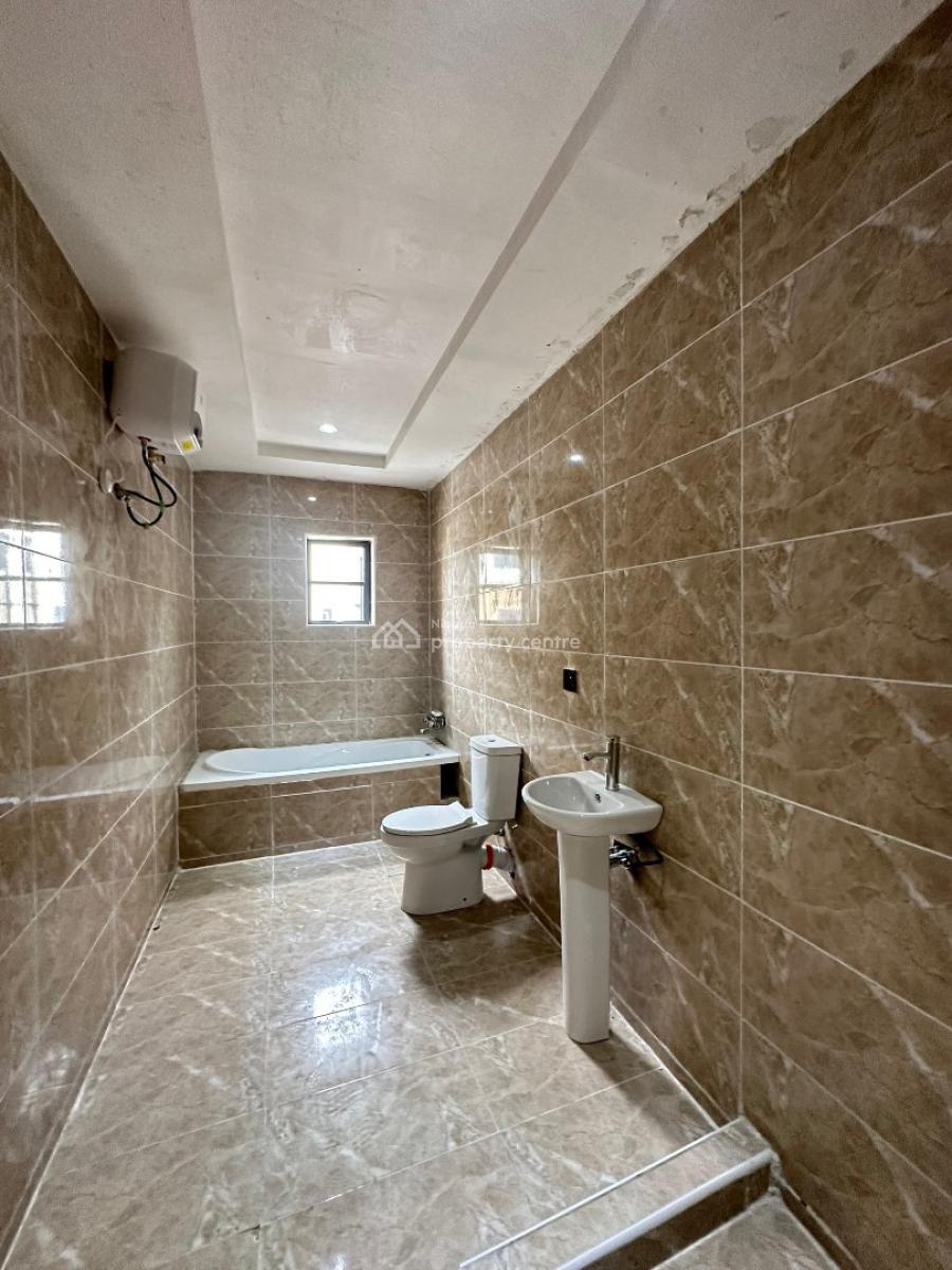 Spaciously Built 2 Bedroom Terrace Duplex with Swimming Pool &gym, Lekki Phase 1, Lekki, Lagos, Terraced Duplex for Rent