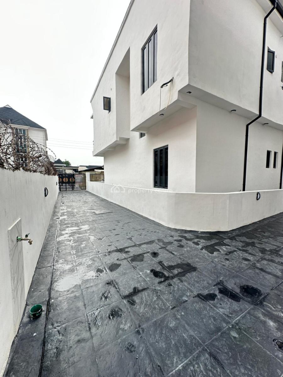 Well-built Luxury Spacious 4 Bedroom Fully Detached Duplex with Bq, Ajah, Lagos, Detached Duplex for Sale