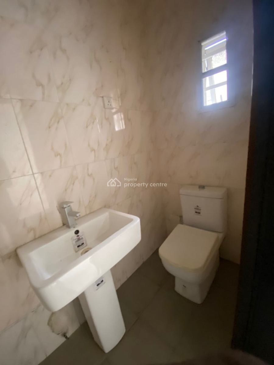 Serviced 4 Bedroom Terrace Duplex in a Serene Estate, Osapa, Lekki, Lagos, Terraced Duplex for Rent