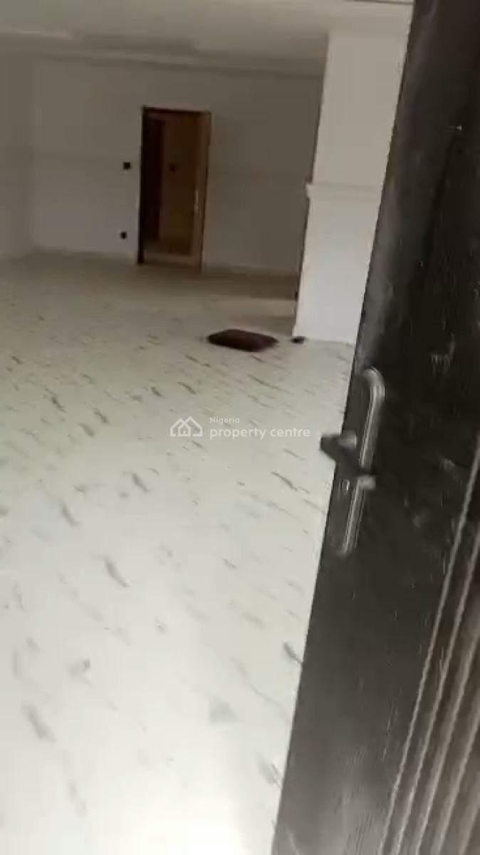Extra Large 3 Bedroom Apartment, Via Cement Bus Stop, Mangoro, Ikeja, Lagos, Flat / Apartment for Rent