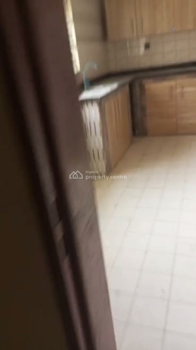 Extra Large 3 Bedroom Apartment, Via Cement Bus Stop, Mangoro, Ikeja, Lagos, Flat / Apartment for Rent