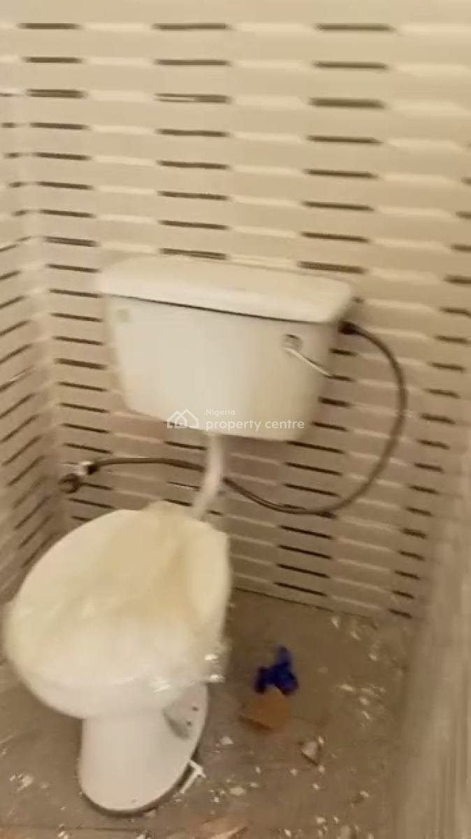 Extra Large 3 Bedroom Apartment, Via Cement Bus Stop, Mangoro, Ikeja, Lagos, Flat / Apartment for Rent