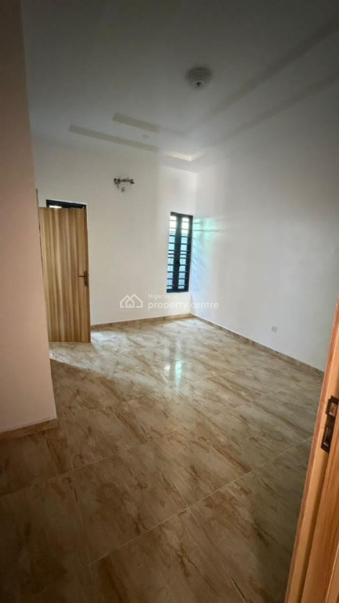 Spacious Cozy Self Serviced 2 Bedroom Ground Floor, Ologolo, Lekki, Lagos, Flat / Apartment for Rent