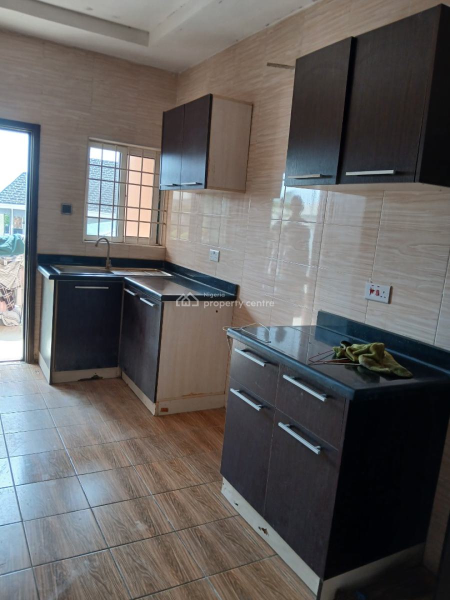 Beautiful 2 Bedroom Flat, Ogombo Road, Abraham Adesanya, Lekki Phase 2, Lekki, Lagos, Flat / Apartment for Rent
