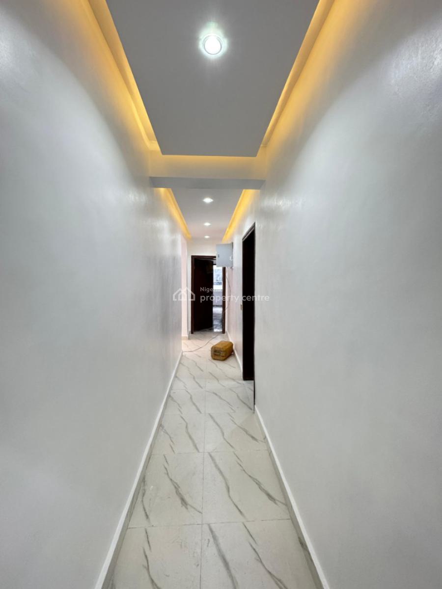 Semi Furnished 3 Bedroom Apartment, Surulere, Lagos, Flat / Apartment for Sale