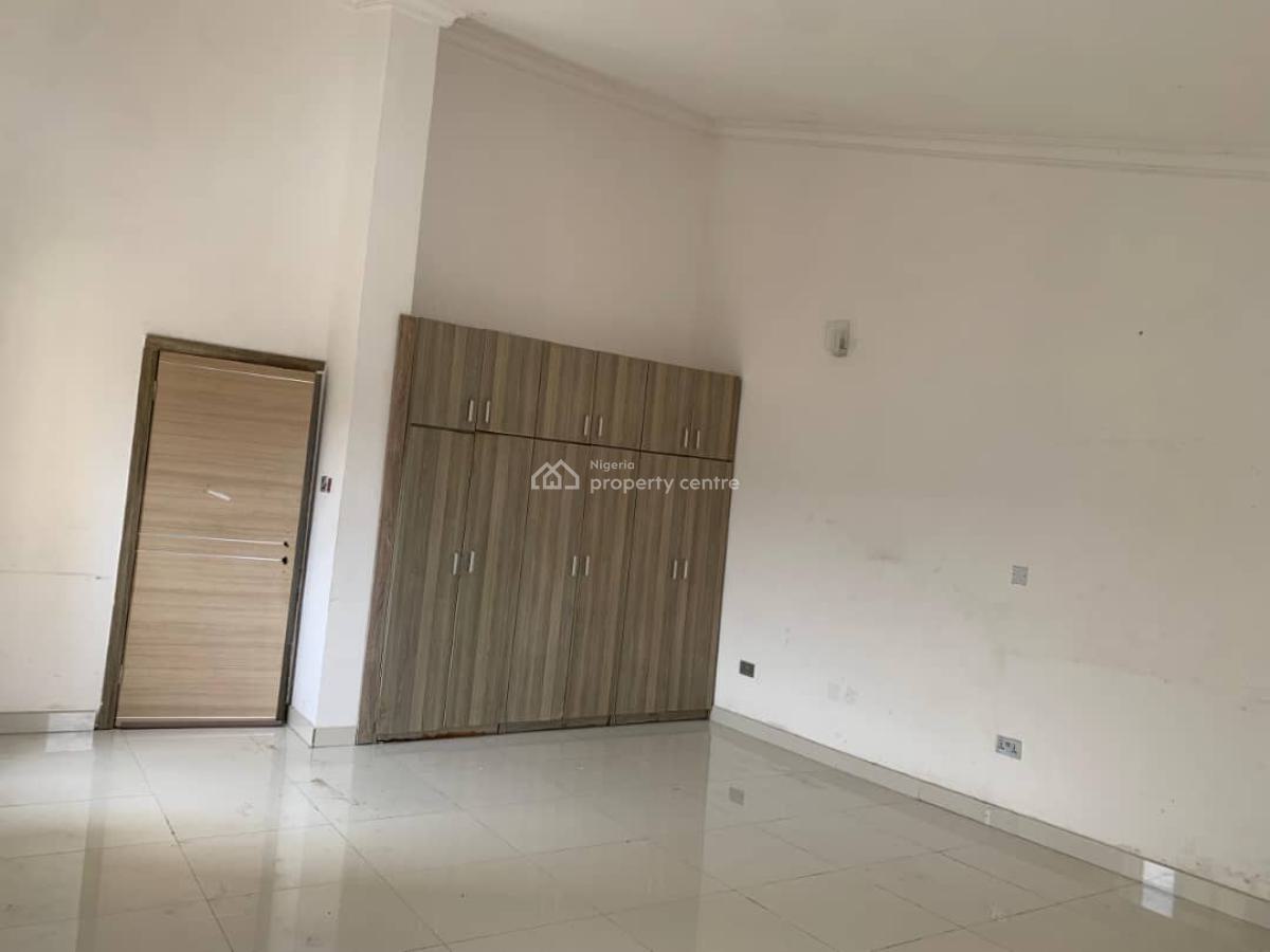 Spacious Mini Flat (upstairs), Lekki Phase 1, Lekki, Lagos, Mini Flat (room and Parlour) for Rent