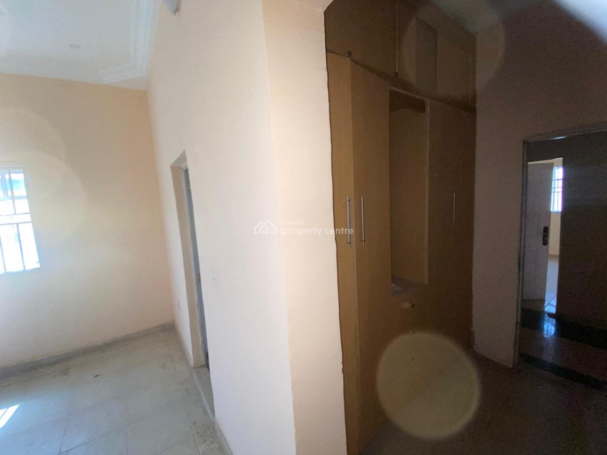 3 Bedroom + Gate House, Life Camp, Abuja, Flat / Apartment for Rent