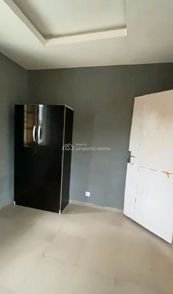 Well Maitained Spacious Mini Flat, Off Abraham Adesanya, Close to Coastal Road, Ogombo, Ajah, Lagos, Mini Flat (room and Parlour) for Rent