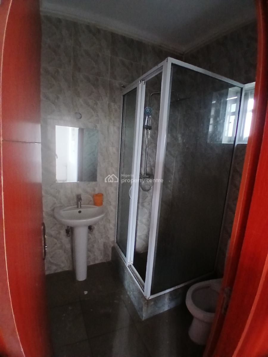Fantastic 3 Bedroom Apartment, Ogombo Road, Abraham Adesanya, Lekki Phase 2, Lekki, Lagos, Flat / Apartment for Rent