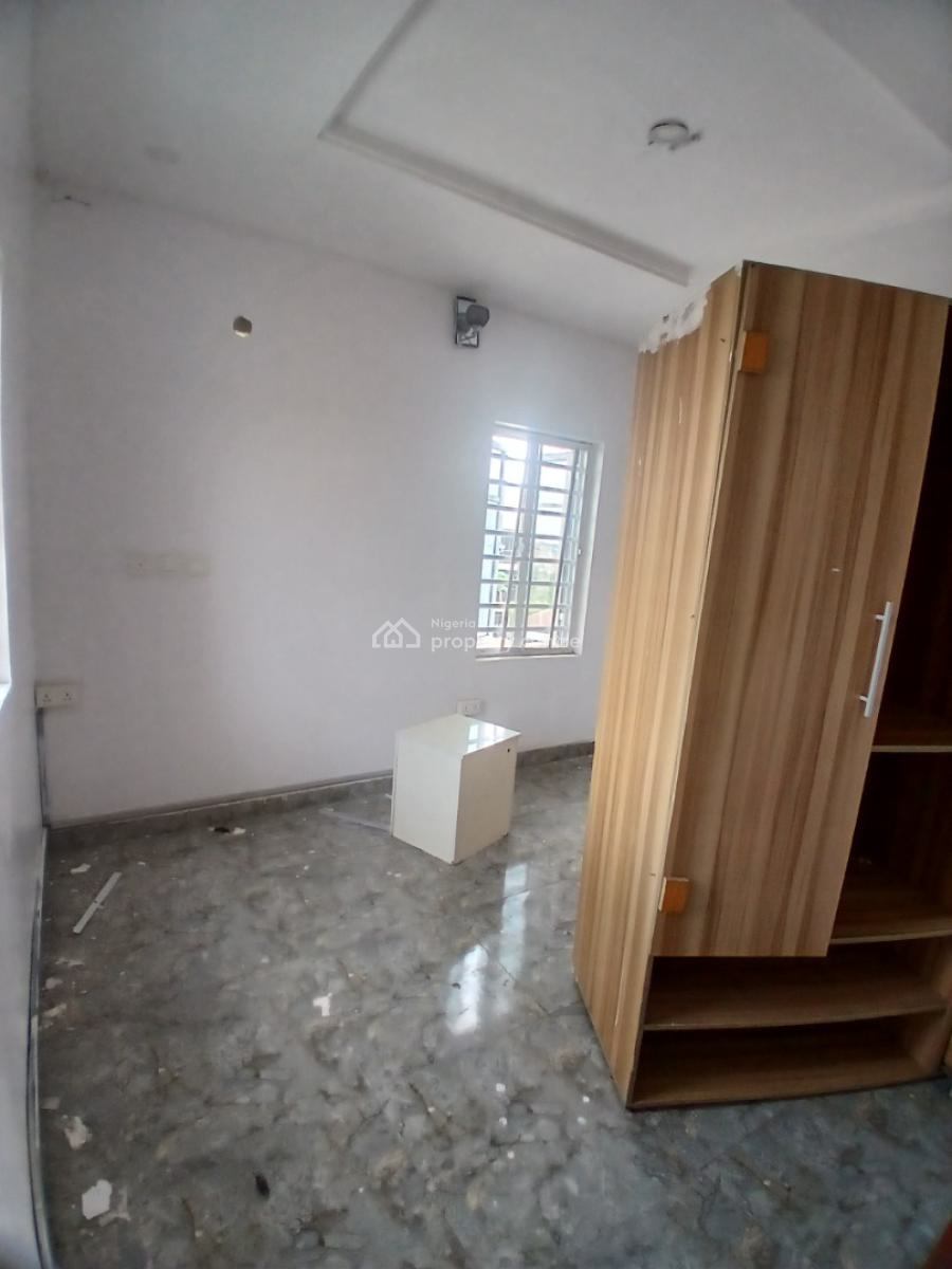 Fantastic 3 Bedroom Apartment, Ogombo Road, Abraham Adesanya, Lekki Phase 2, Lekki, Lagos, Flat / Apartment for Rent