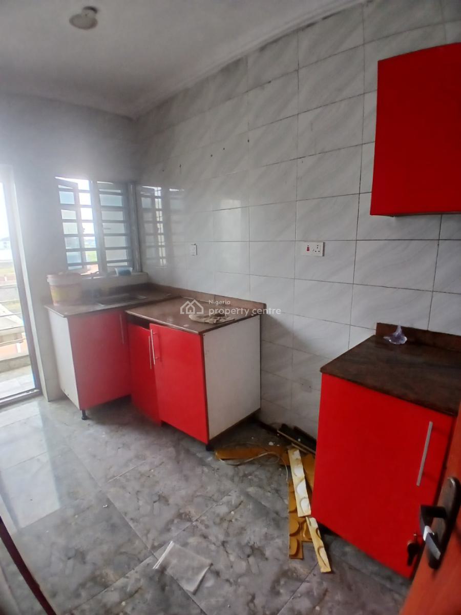 Fantastic 3 Bedroom Apartment, Ogombo Road, Abraham Adesanya, Lekki Phase 2, Lekki, Lagos, Flat / Apartment for Rent