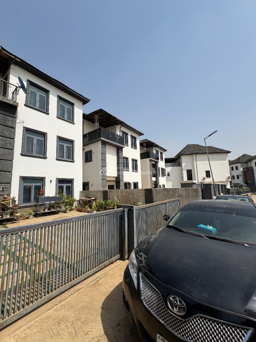Well Built and Spacious 5 Bedrooms Semi Detached Duplex,bq and Private, Katampe Extension, Katampe, Abuja, Detached Duplex for Rent