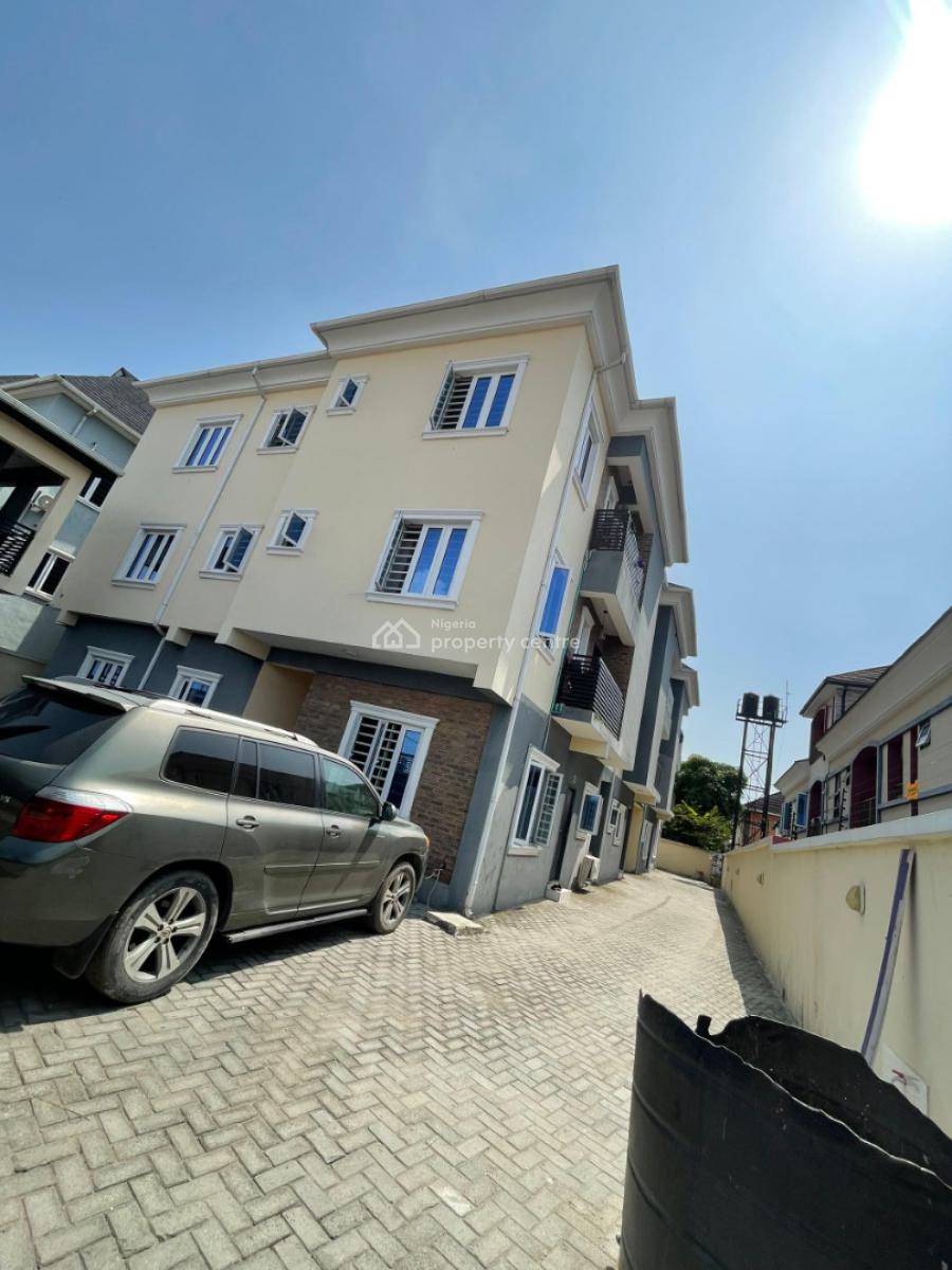 Well Maintained Mini Flat, Off Mobil Road, Ilaje, Ajah, Lagos, Mini Flat (room and Parlour) for Rent
