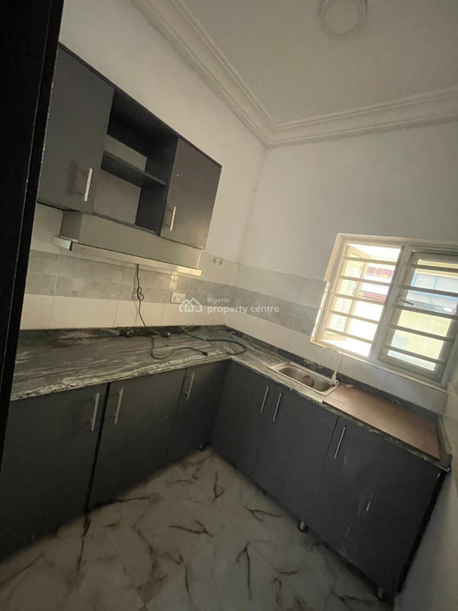 Well Maintained Mini Flat, Off Mobil Road, Ilaje, Ajah, Lagos, Mini Flat (room and Parlour) for Rent