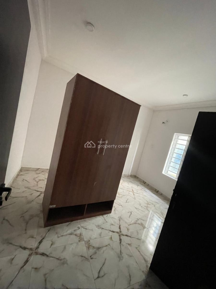 Well Maintained Mini Flat, Off Mobil Road, Ilaje, Ajah, Lagos, Mini Flat (room and Parlour) for Rent