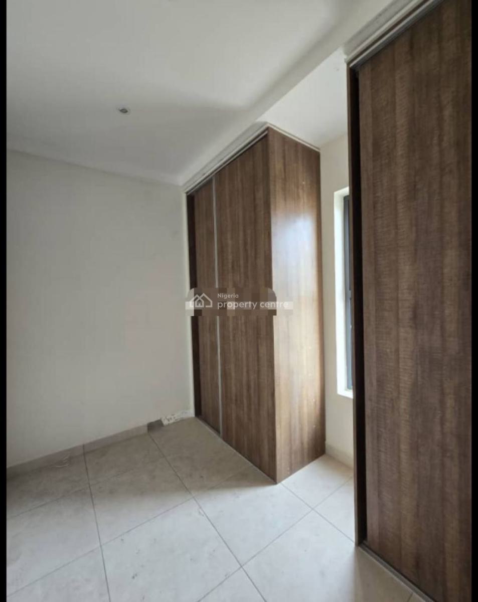 Exquisitely Finished Serviced 4 Bedroom with a Room Bq, Banana Island, Ikoyi, Lagos, Block of Flats for Sale