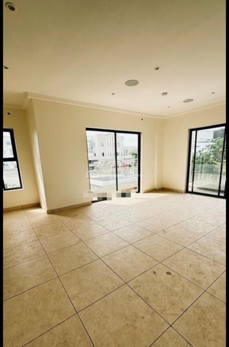 Exquisitely Finished Serviced 4 Bedroom with a Room Bq, Banana Island, Ikoyi, Lagos, Block of Flats for Sale