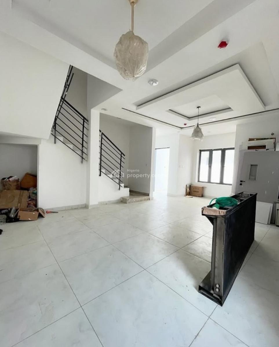 Self-serviced 4 Bedroom En-suite Townhouse with Fitted Kitchen/pantry,, Ikate, Lekki, Lagos, Terraced Duplex for Rent