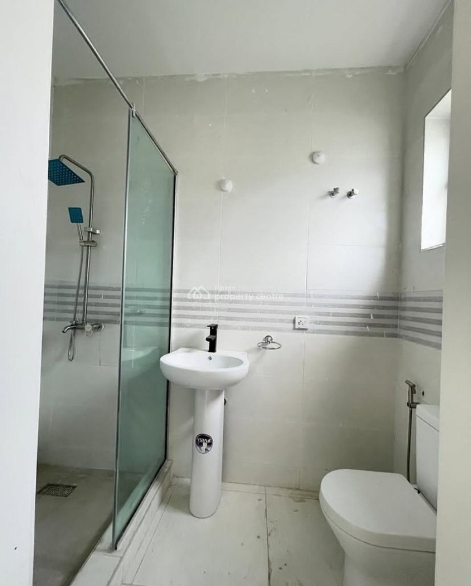 Self-serviced 4 Bedroom En-suite Townhouse with Fitted Kitchen/pantry,, Ikate, Lekki, Lagos, Terraced Duplex for Rent