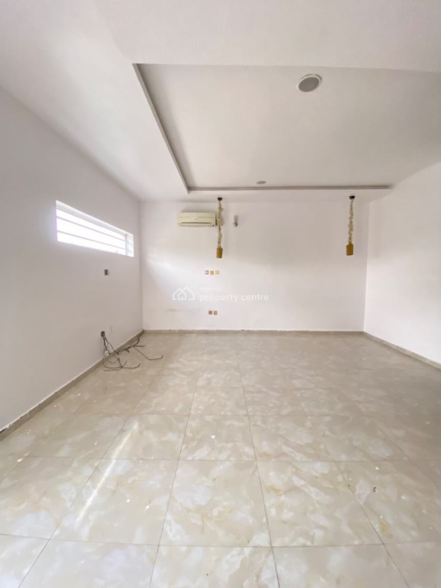 4 Bedroom Semi Detached Duplex with Bq, Osapa, Lekki, Lagos, Semi-detached Duplex for Rent