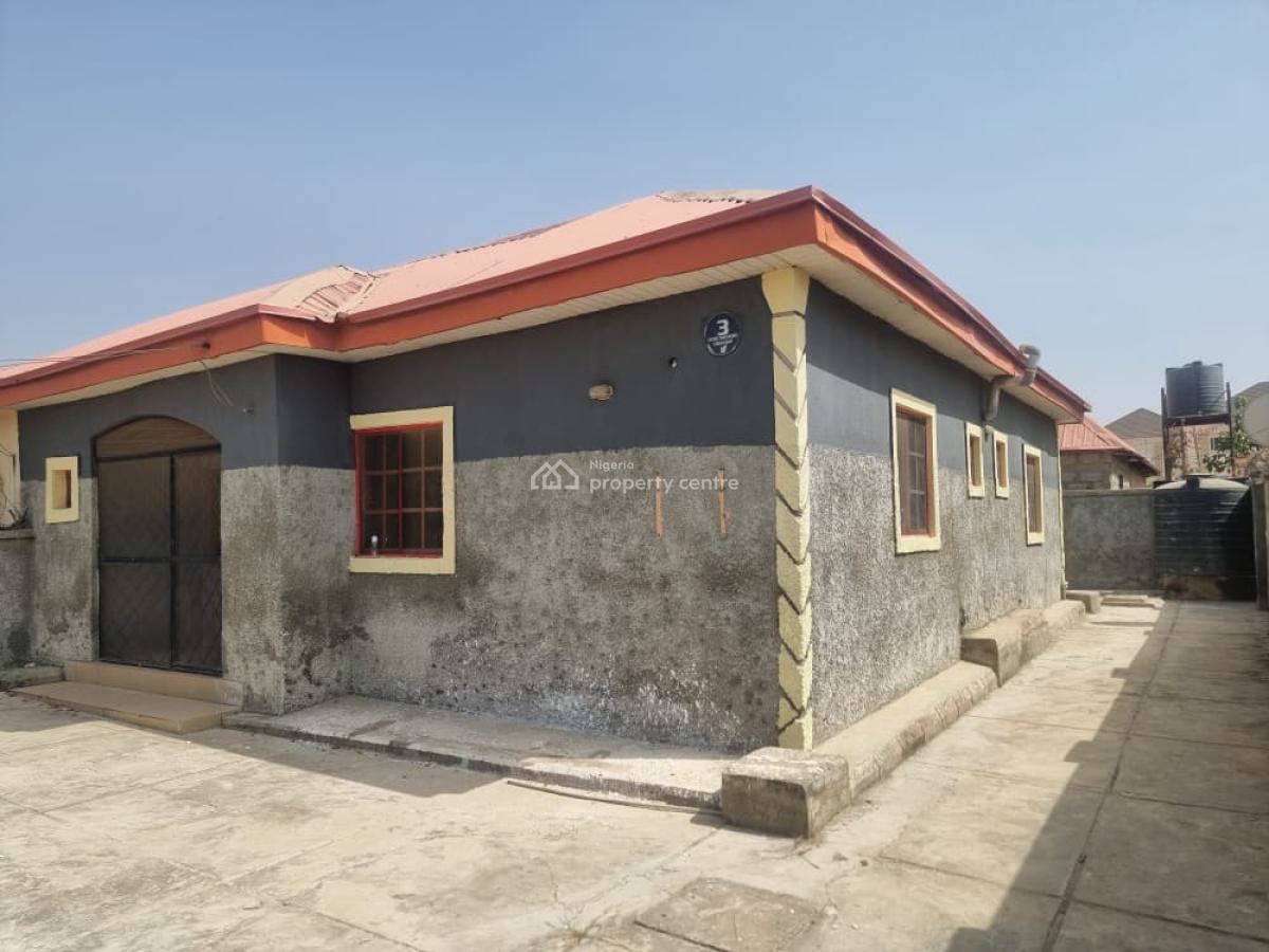 Excellent Spacious 2 Bedroom Bungalow Standalone, Lugbe District, Abuja, Detached Bungalow for Rent
