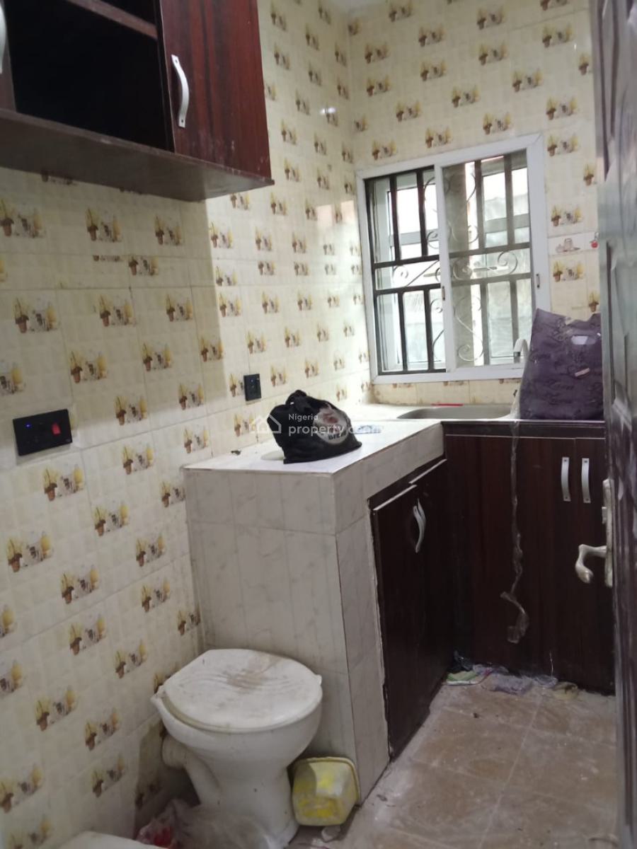 Lovely 2 Bedroom  Flat with Pop All Ensuite, Makogi, Magboro Extension, Magboro, Ogun, Flat / Apartment for Rent